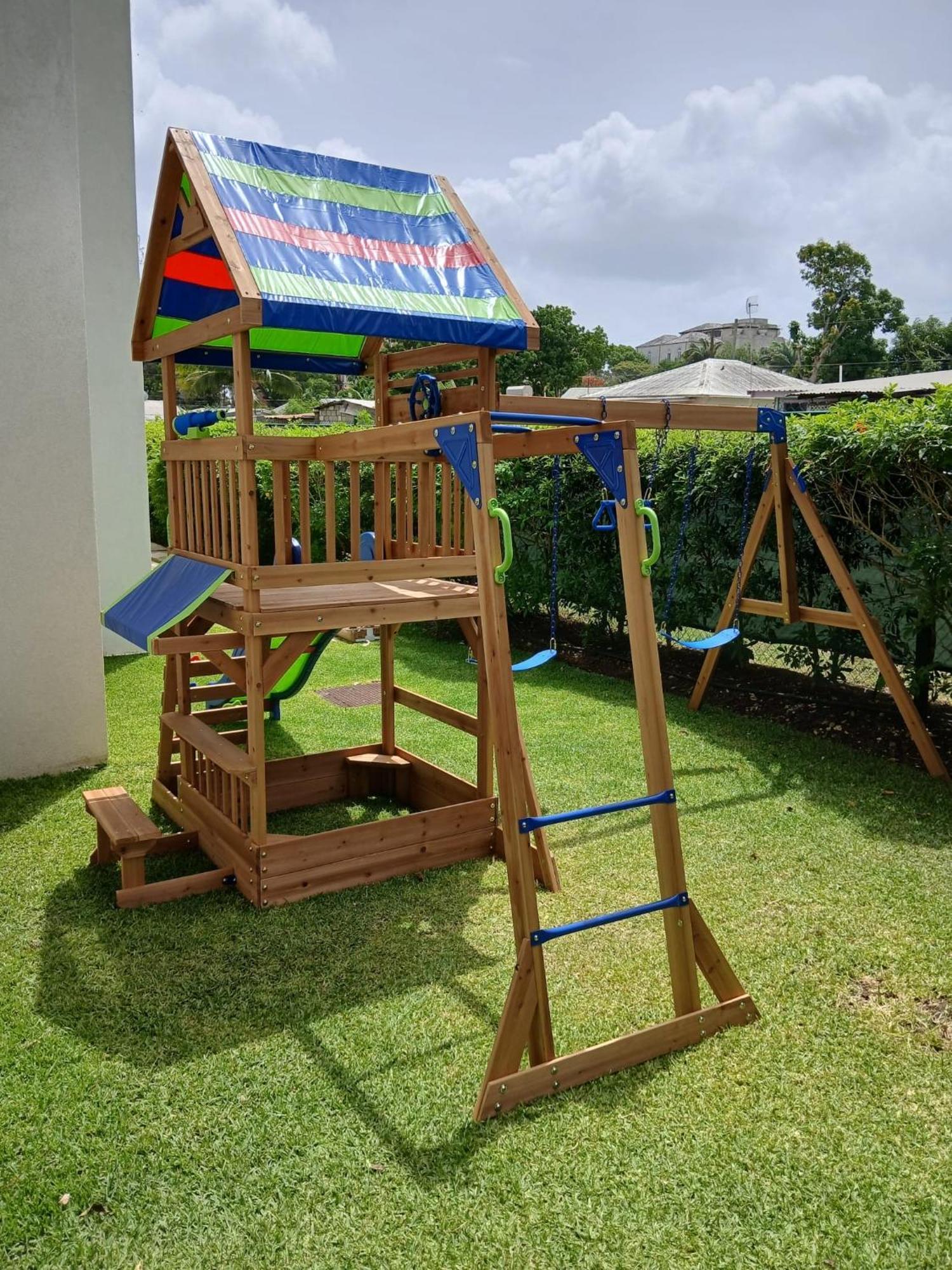 Lou Lou's Cozy Hideaway Apartamento